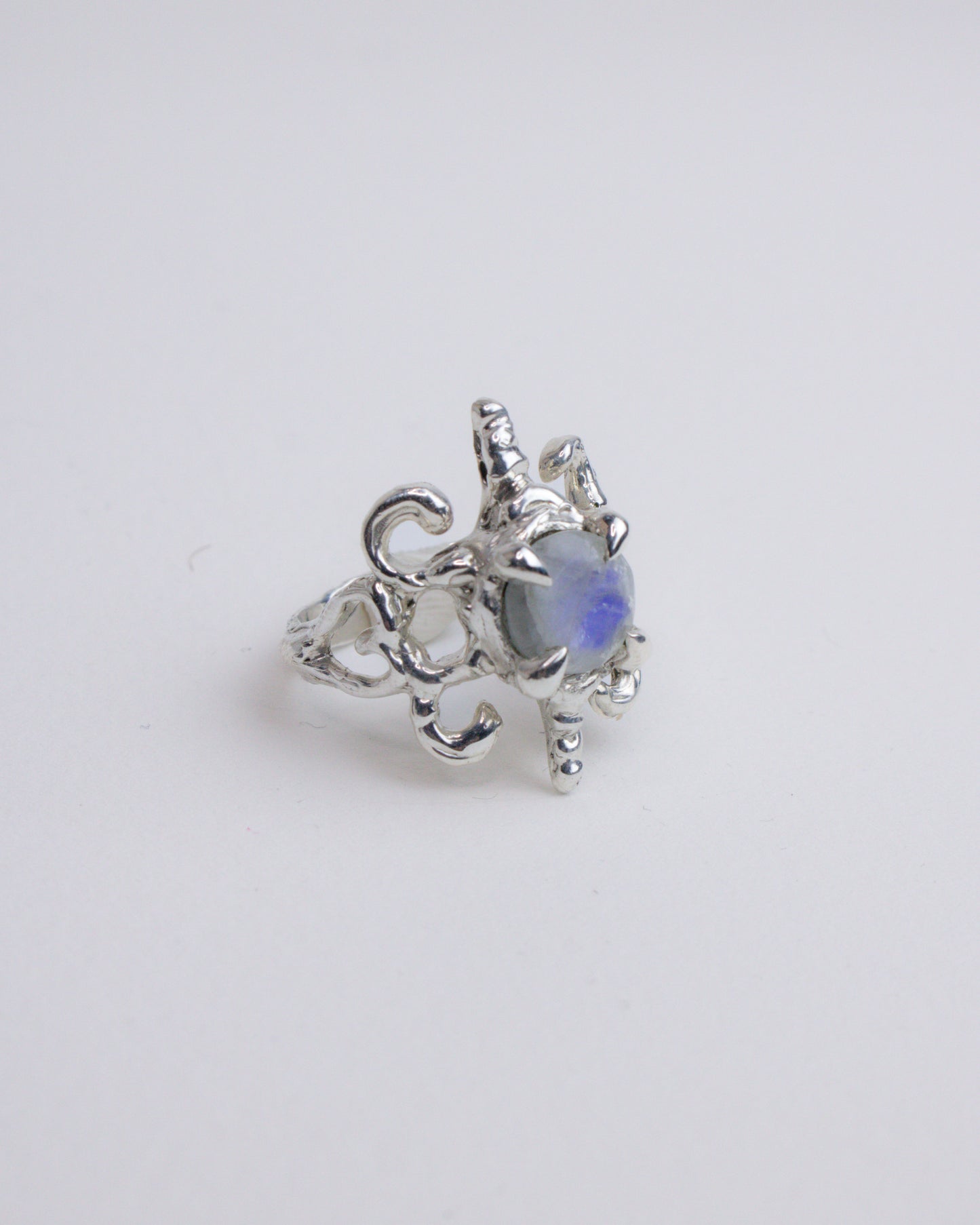 LUNA RING